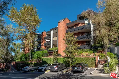 4784 Park Encino Lane #103
