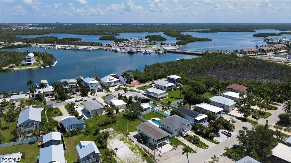 North Street Fort Myers Beach, FL 33931