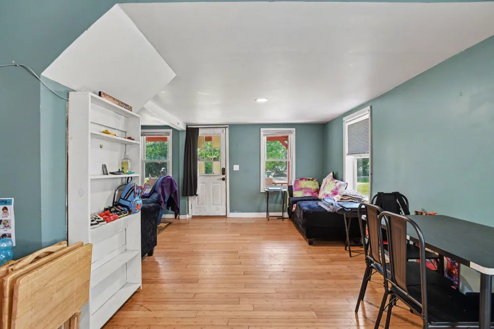 7043 Liggett Street Kalamazoo, MI 49048