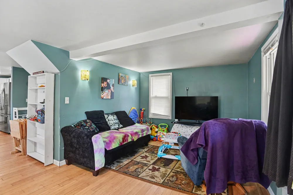 7043 Liggett Street Kalamazoo, MI 49048