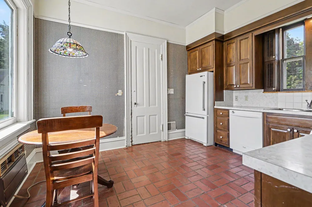 313 W Front Street Buchanan, MI 49107