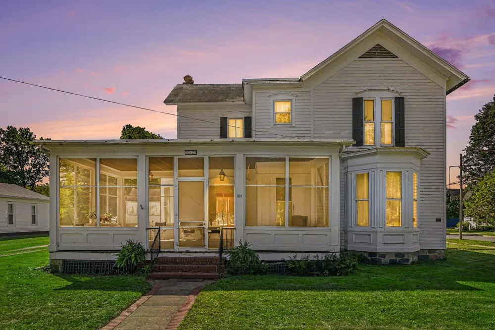 313 W Front Street Buchanan, MI 49107