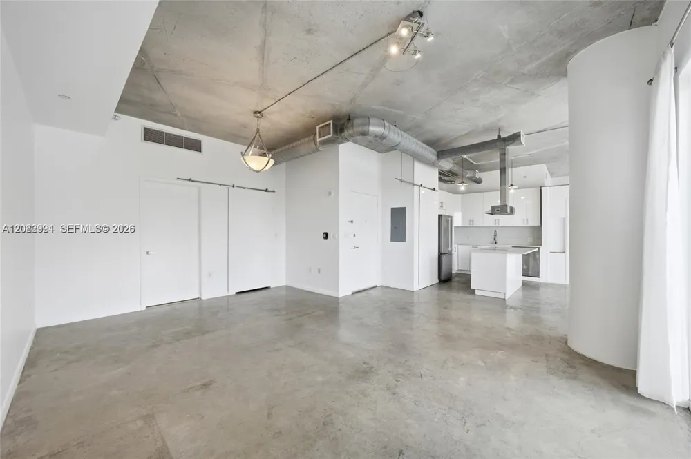 10 SW South River Dr #804 Miami, FL 33130