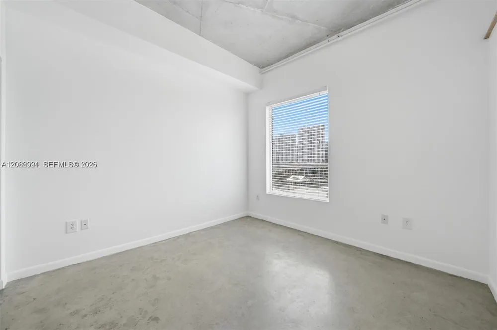 10 SW South River Dr #804 Miami, FL 33130
