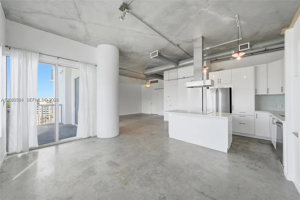10 SW South River Dr #804 Miami, FL 33130