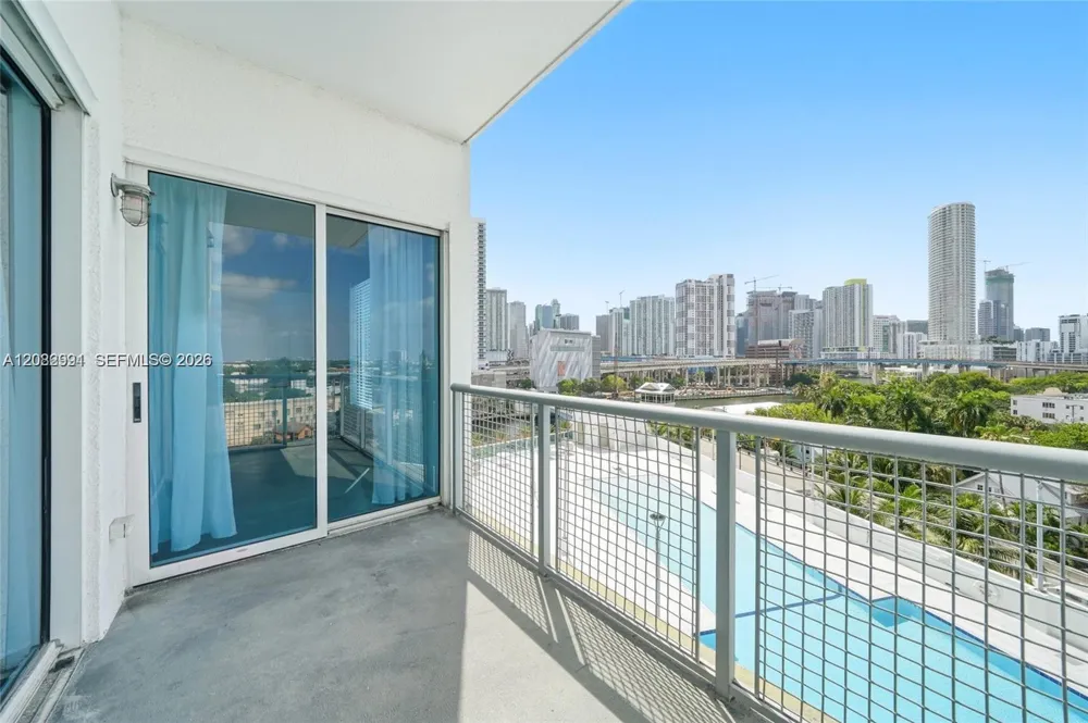 10 SW South River Dr #804 Miami, FL 33130
