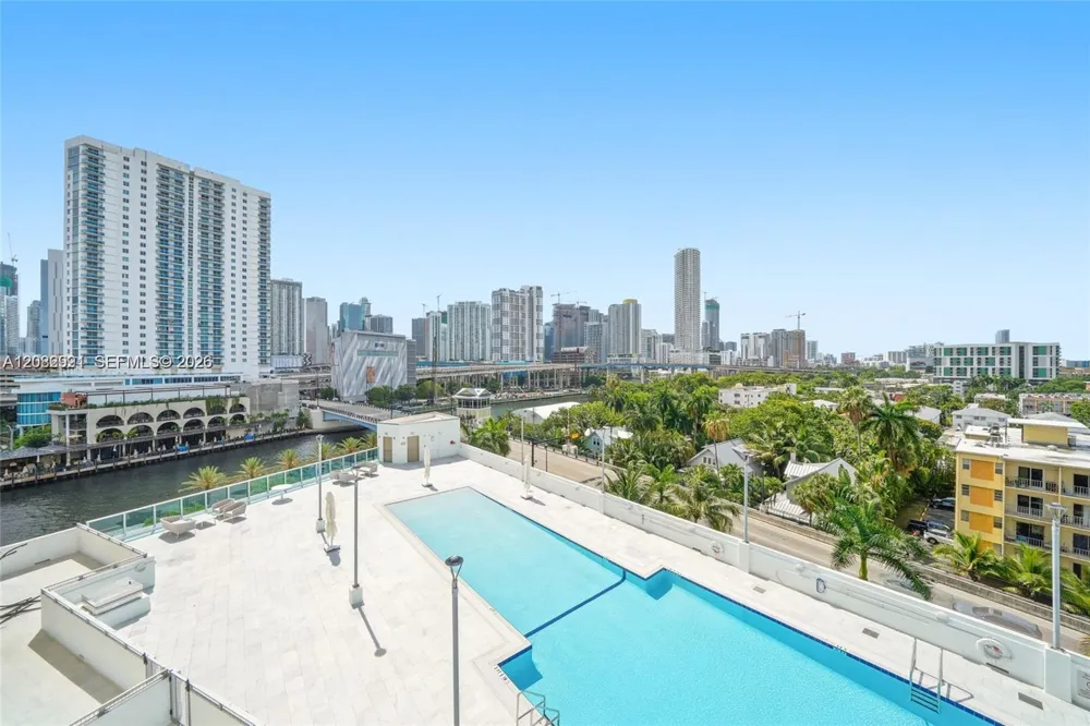 10 SW South River Dr #804 Miami, FL 33130