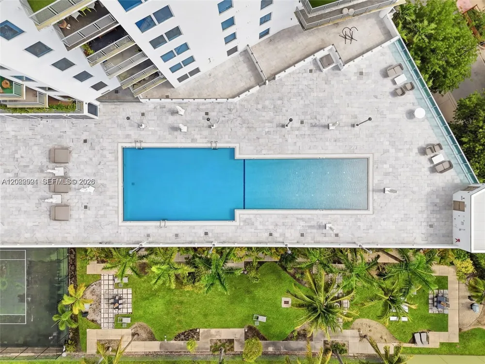 10 SW South River Dr #804 Miami, FL 33130