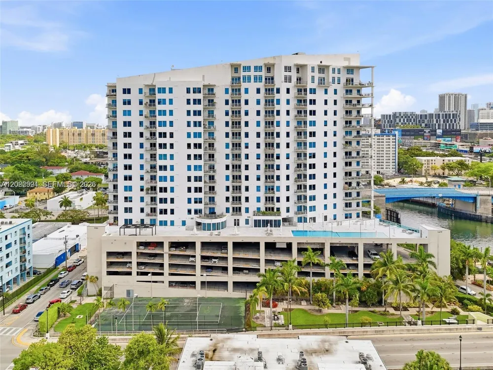 10 SW South River Dr #804 Miami, FL 33130