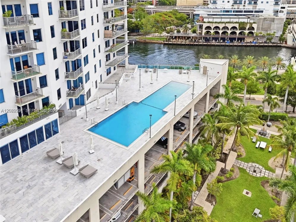 10 SW South River Dr #804 Miami, FL 33130