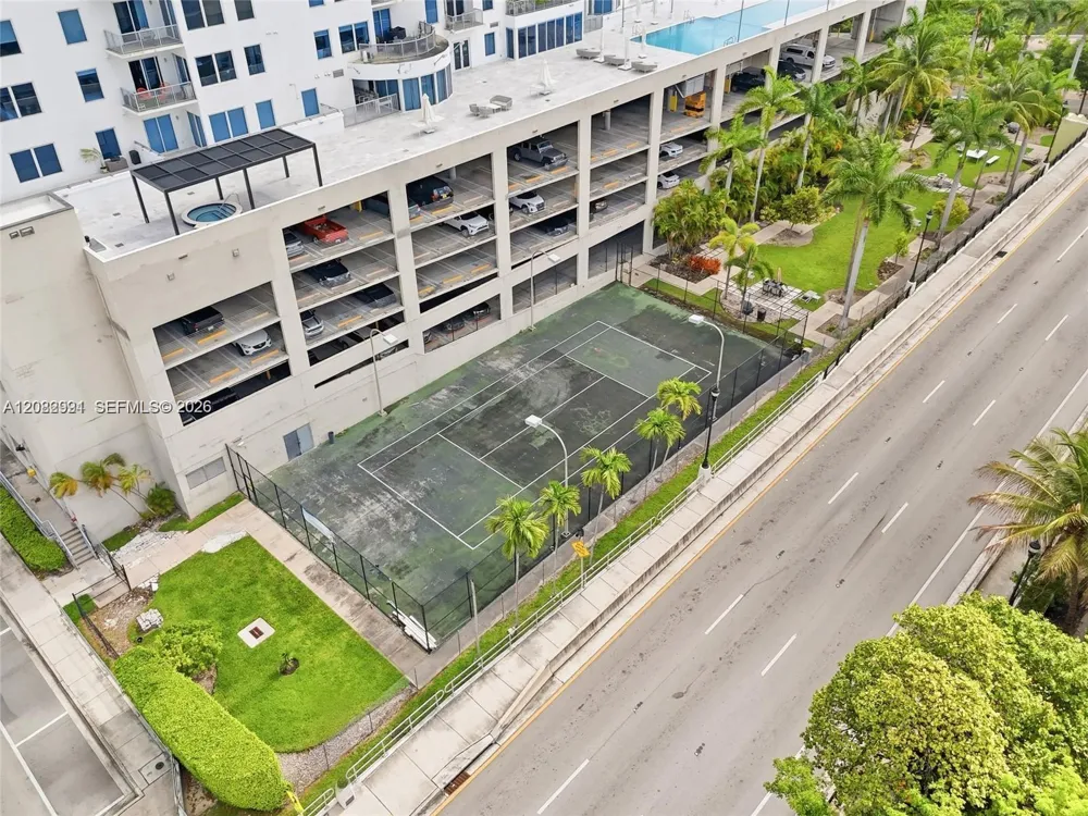 10 SW South River Dr #804 Miami, FL 33130