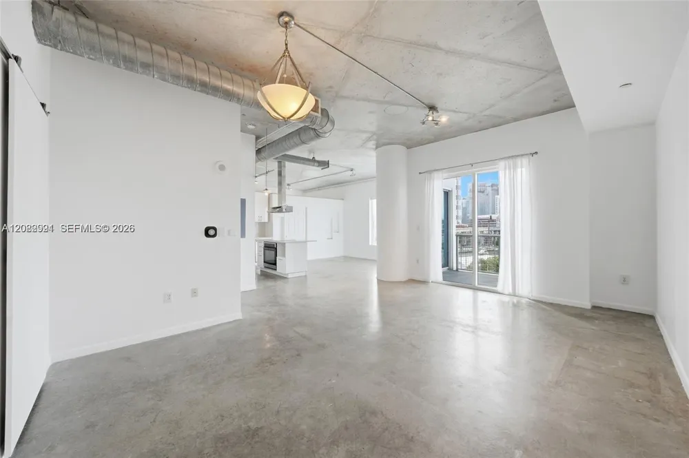 10 SW South River Dr #804 Miami, FL 33130