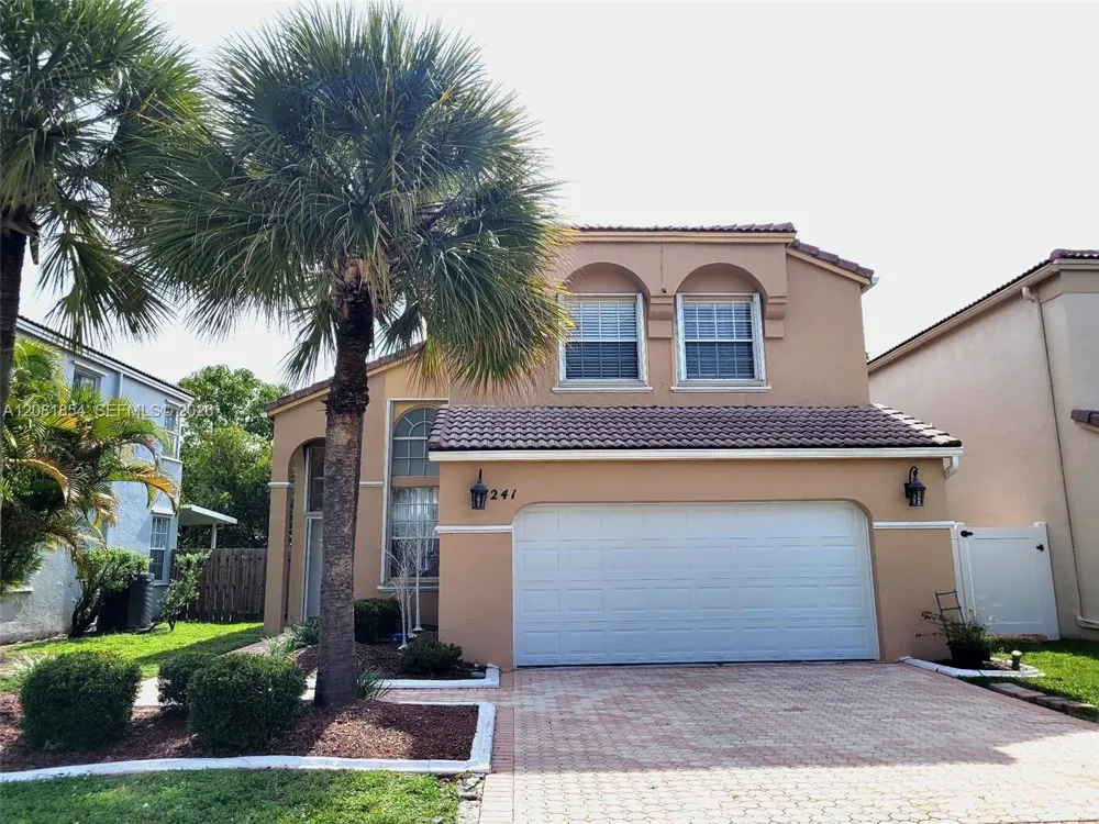 241 NW 154th Ave Pembroke Pines, FL 33028