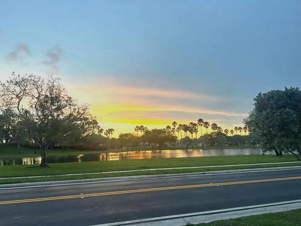 241 NW 154th Ave Pembroke Pines, FL 33028