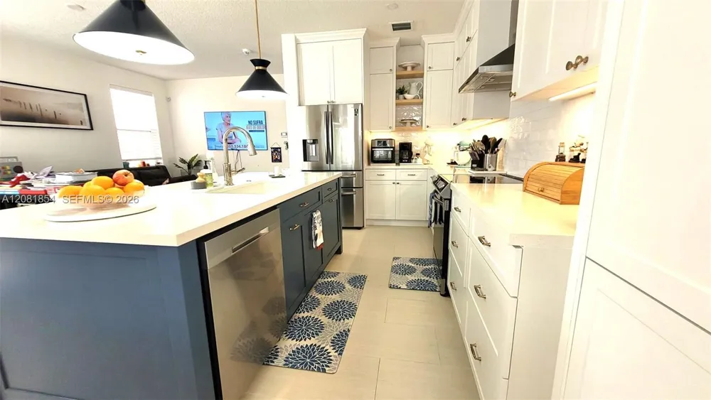 241 NW 154th Ave Pembroke Pines, FL 33028