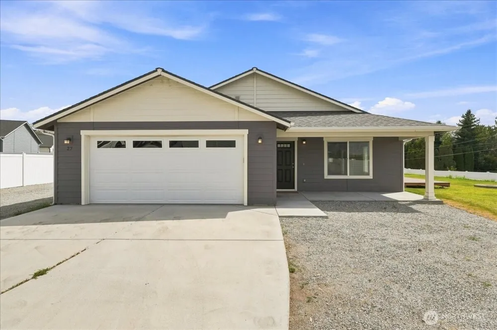 27 Jonagold Lane Manson, WA 98831