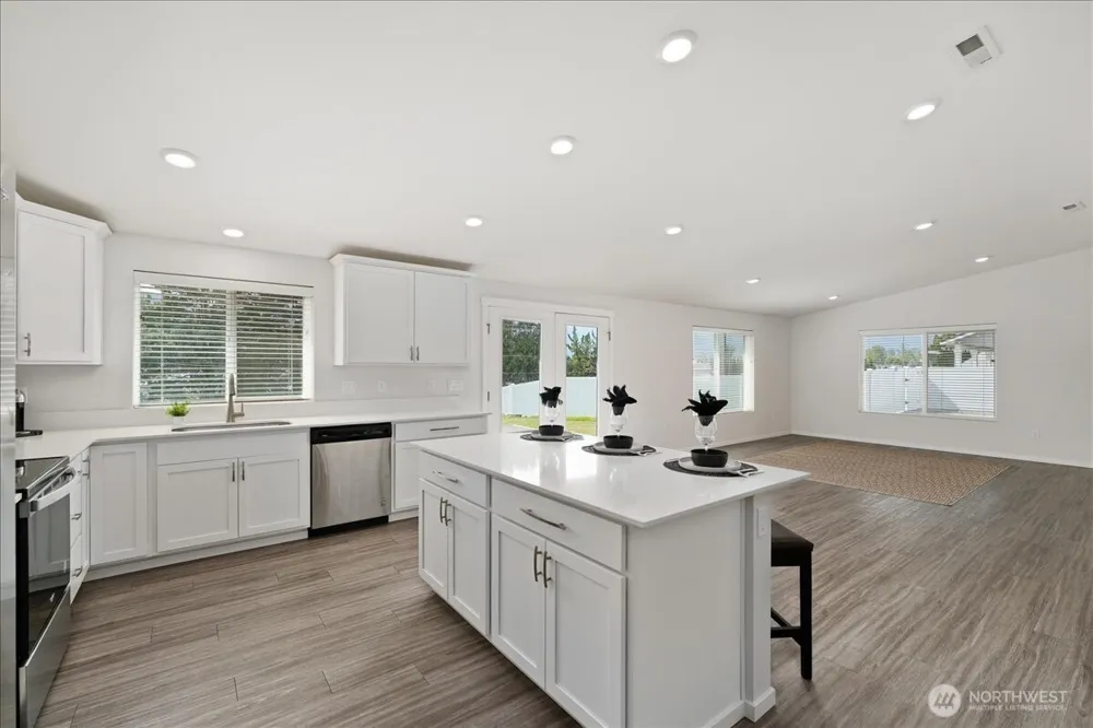 27 Jonagold Lane Manson, WA 98831