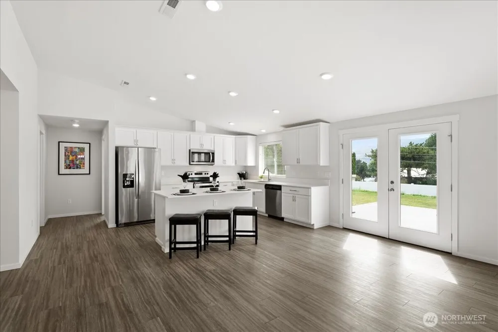 27 Jonagold Lane Manson, WA 98831