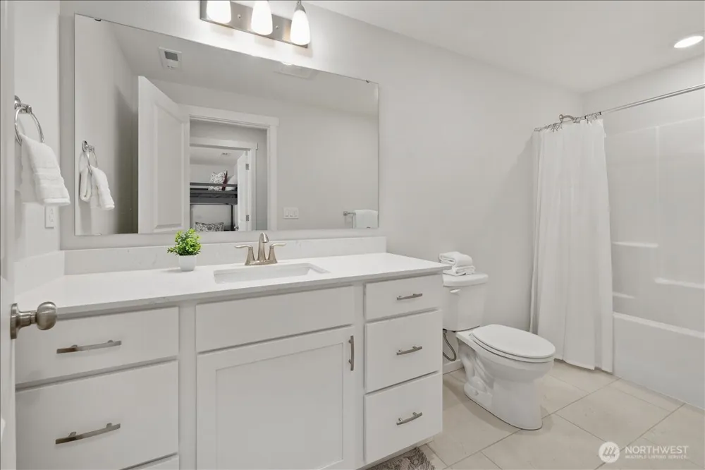 27 Jonagold Lane Manson, WA 98831