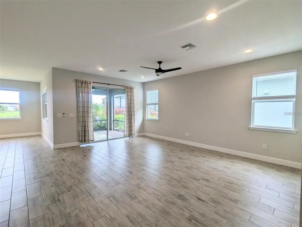 5834 LONG SHORE LOOP Sarasota, FL 34238
