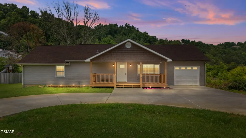 412 Apple Valley Road Sevierville, TN 37862