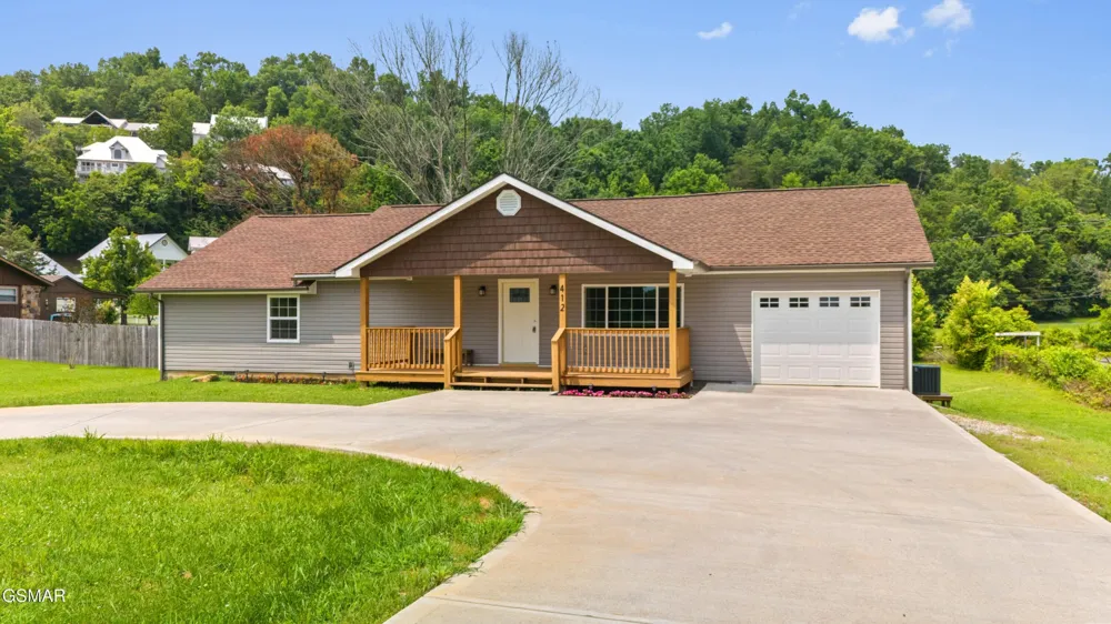 412 Apple Valley Road Sevierville, TN 37862