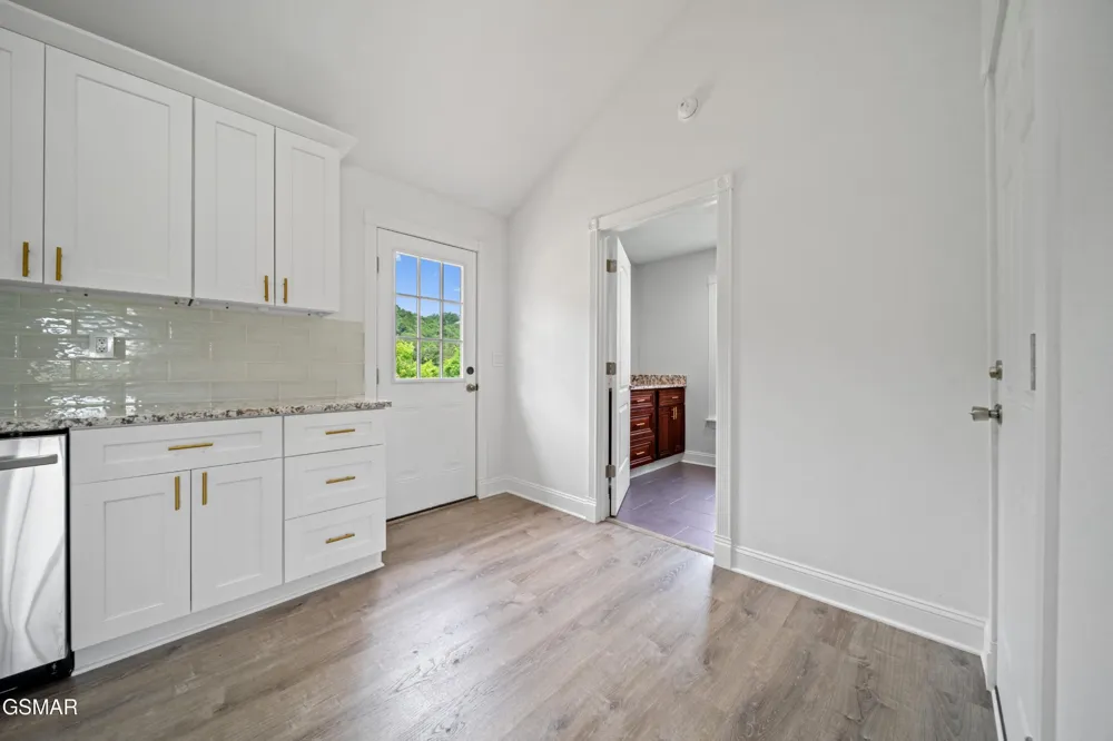412 Apple Valley Road Sevierville, TN 37862