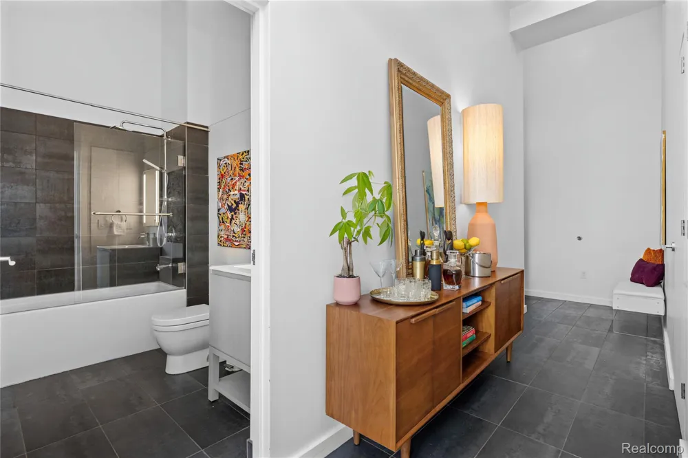 1454 TOWNSEND STREET #302 Detroit City, MI 48214