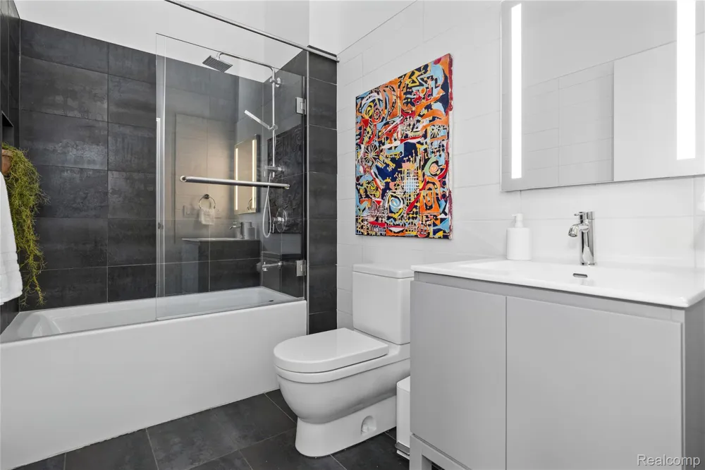 1454 TOWNSEND STREET #302 Detroit City, MI 48214