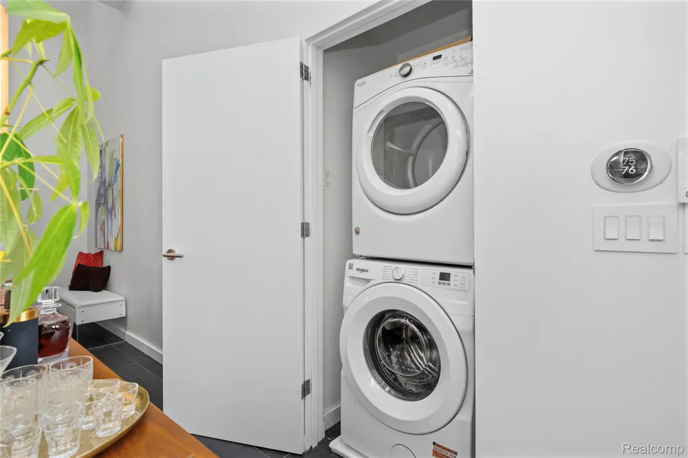 1454 TOWNSEND STREET #302 Detroit City, MI 48214