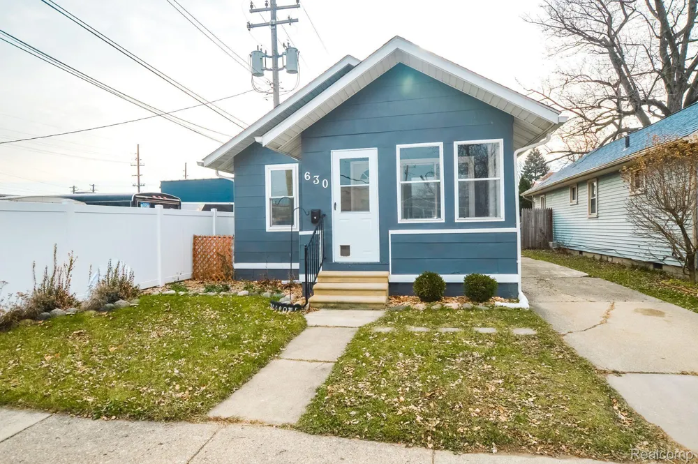 630 Ardmore Drive Ferndale City, MI 48220