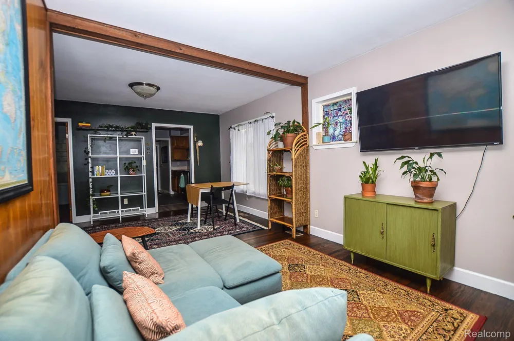 630 Ardmore Drive Ferndale City, MI 48220