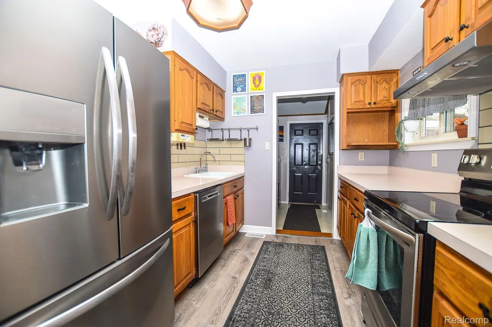 630 Ardmore Drive Ferndale City, MI 48220