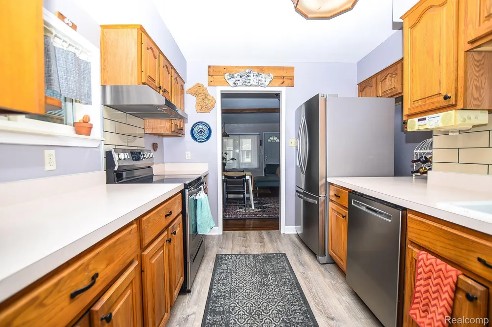 630 Ardmore Drive Ferndale City, MI 48220