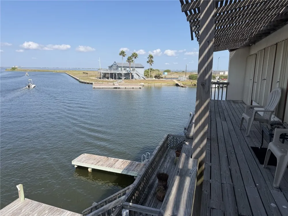 15337 Bonasse Court #1104 Corpus Christi, TX 78418