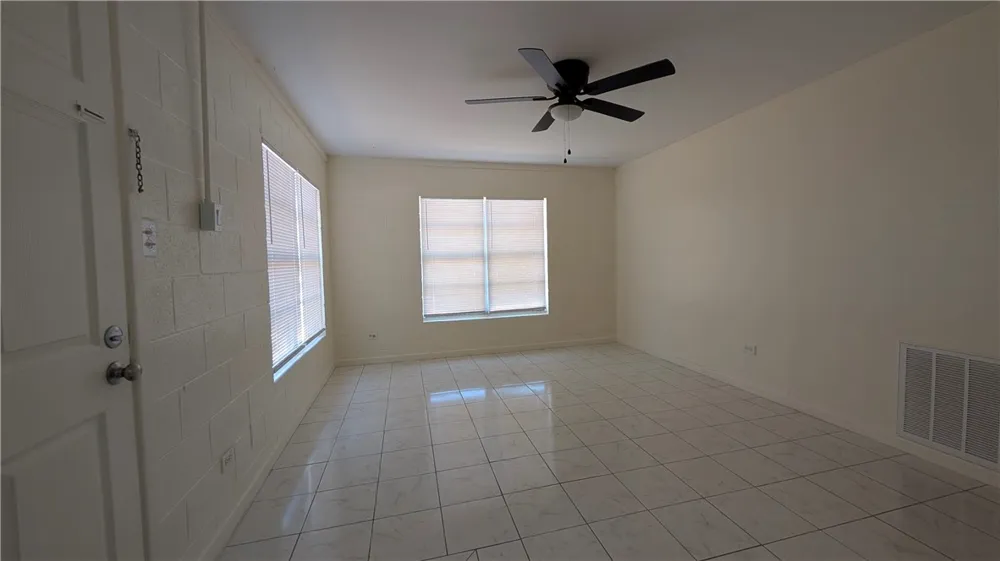 315 3rd Street Kingsville, TX 78363