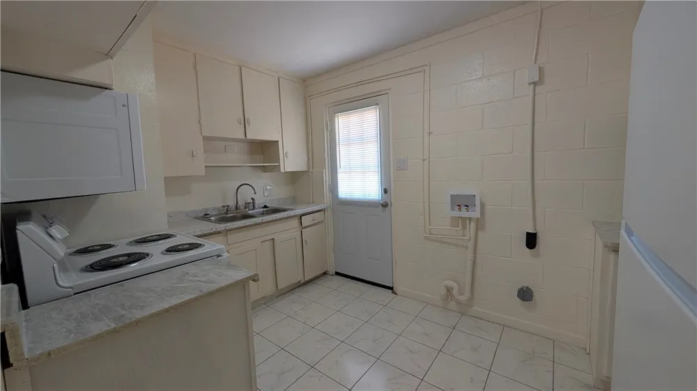 315 3rd Street Kingsville, TX 78363