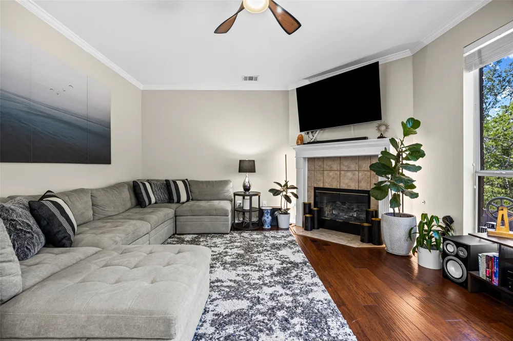13019 Scofield Farms Drive Austin, TX 78727