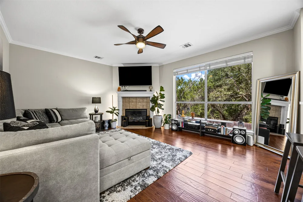 13019 Scofield Farms Drive Austin, TX 78727