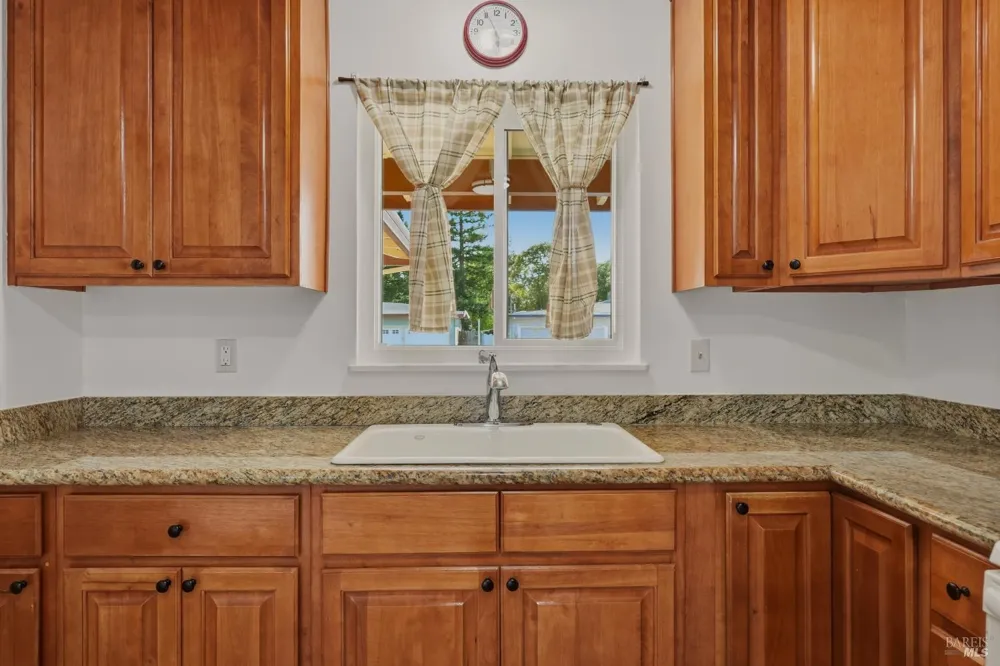 514 Corlano Avenue Santa Rosa, CA 95404