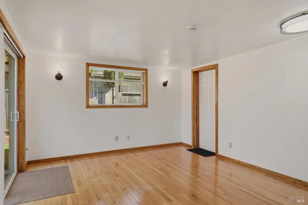 514 Corlano Avenue Santa Rosa, CA 95404