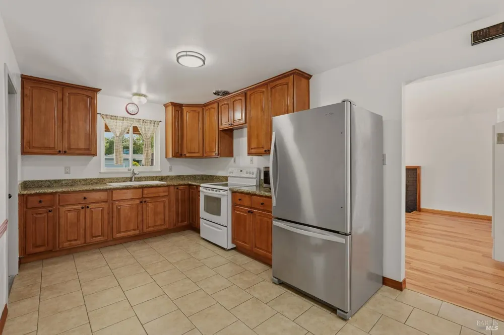 514 Corlano Avenue Santa Rosa, CA 95404