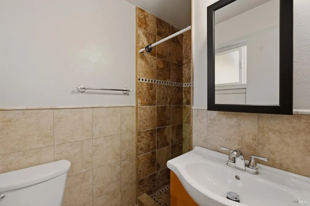 514 Corlano Avenue Santa Rosa, CA 95404