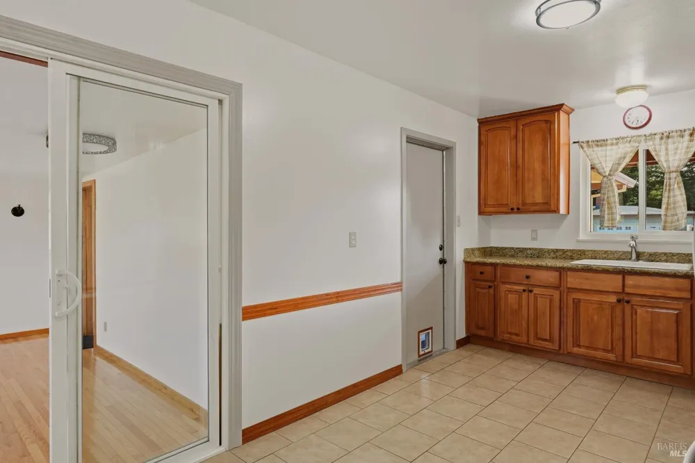 514 Corlano Avenue Santa Rosa, CA 95404