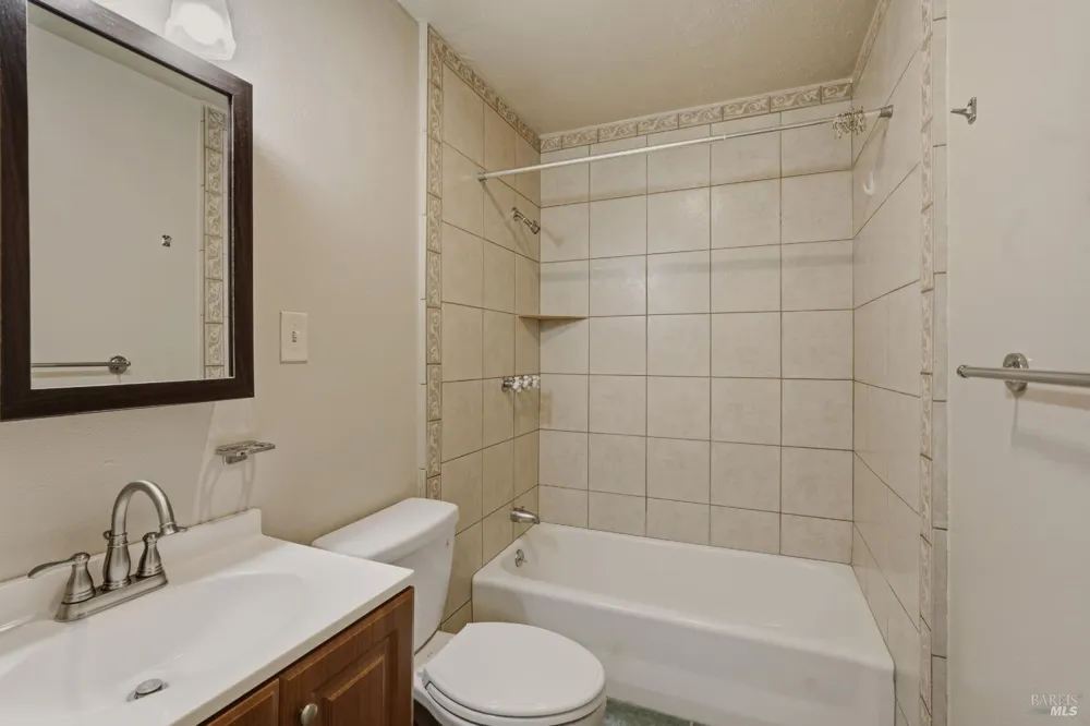 514 Corlano Avenue Santa Rosa, CA 95404