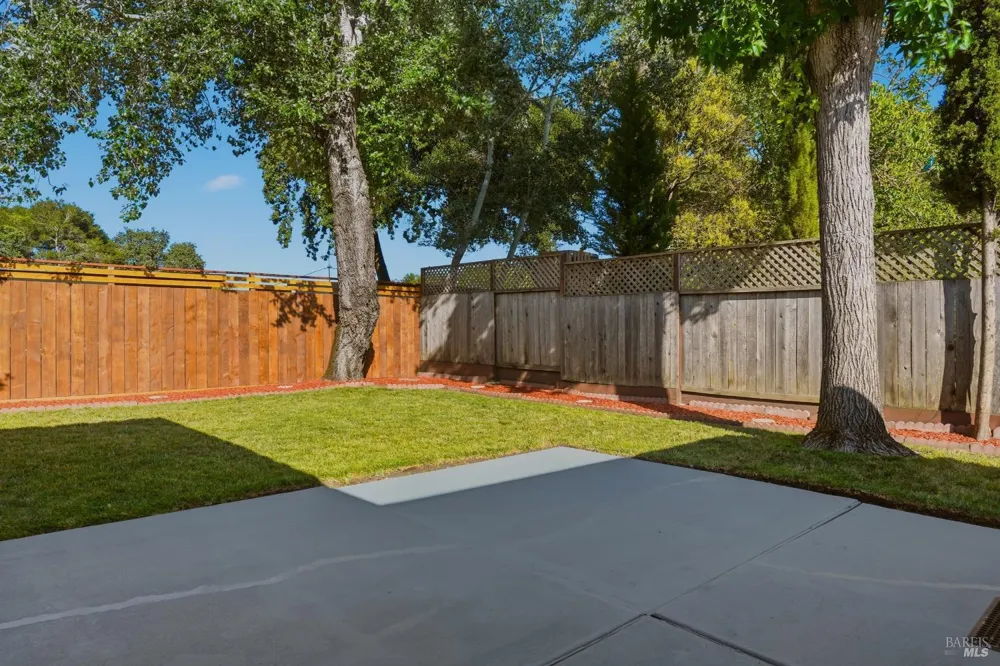 514 Corlano Avenue Santa Rosa, CA 95404