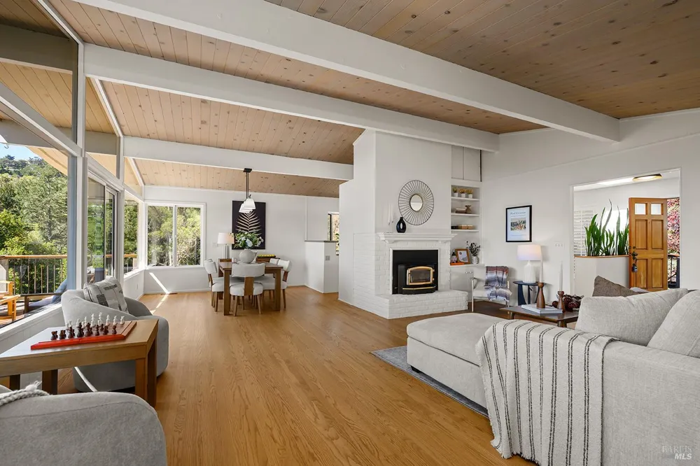 646 Ridgewood Avenue Mill Valley, CA 94941