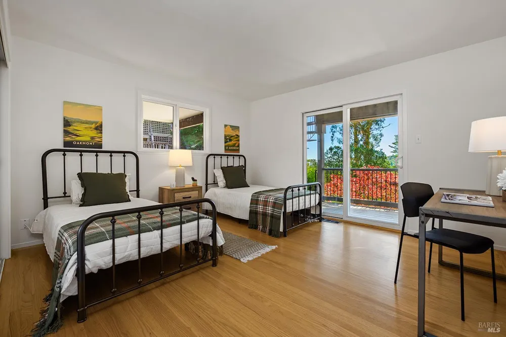 646 Ridgewood Avenue Mill Valley, CA 94941