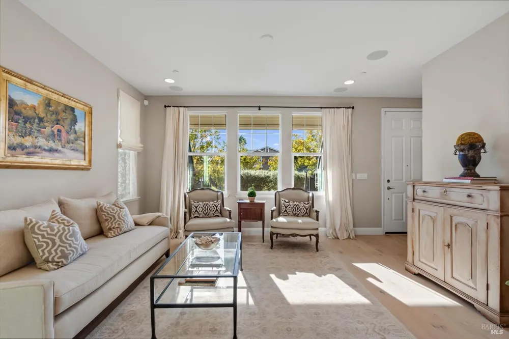 114 Lavender Circle Healdsburg, CA 95448