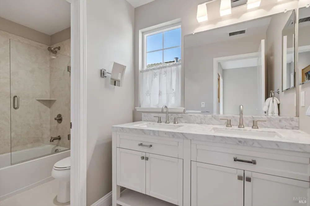 114 Lavender Circle Healdsburg, CA 95448